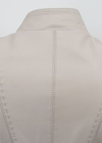 Farbe: sand
