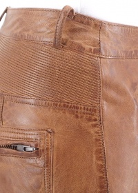 Farbe: cognac